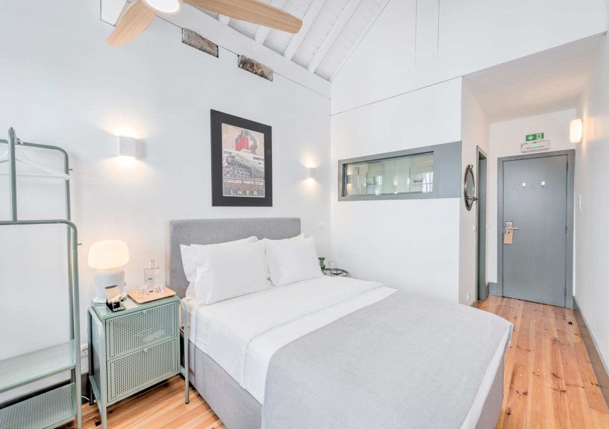 Oporto Street Fonte Taurina - Riverfront Suites (Adults Only) Oda fotoğraf