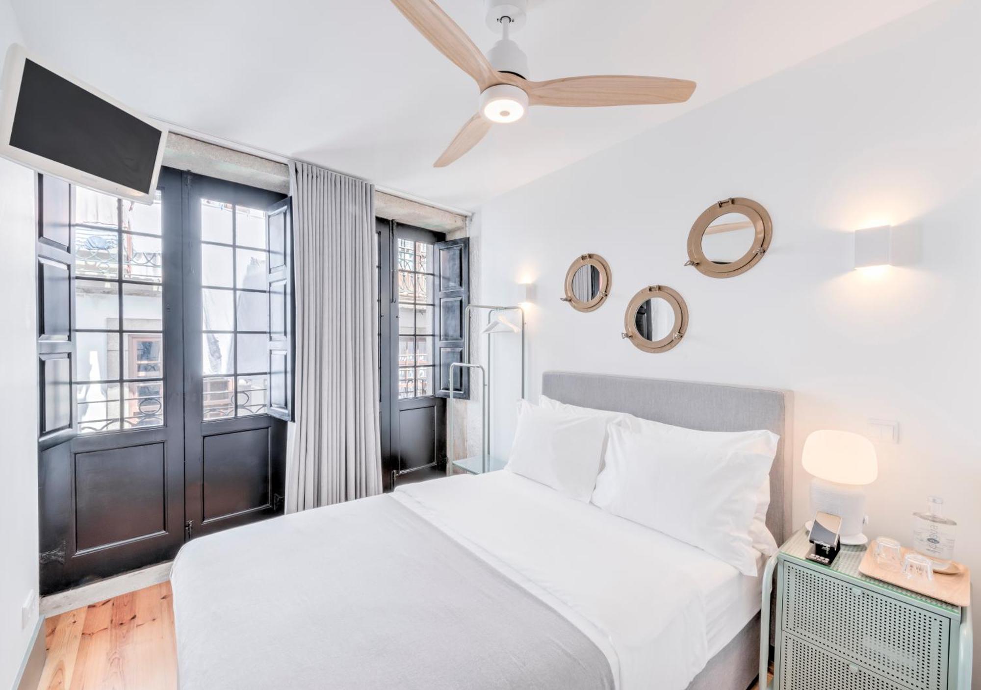 Oporto Street Fonte Taurina - Riverfront Suites (Adults Only) Oda fotoğraf